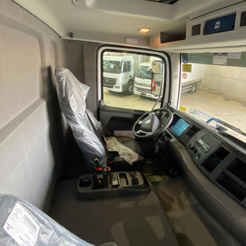 4146706169.jpg